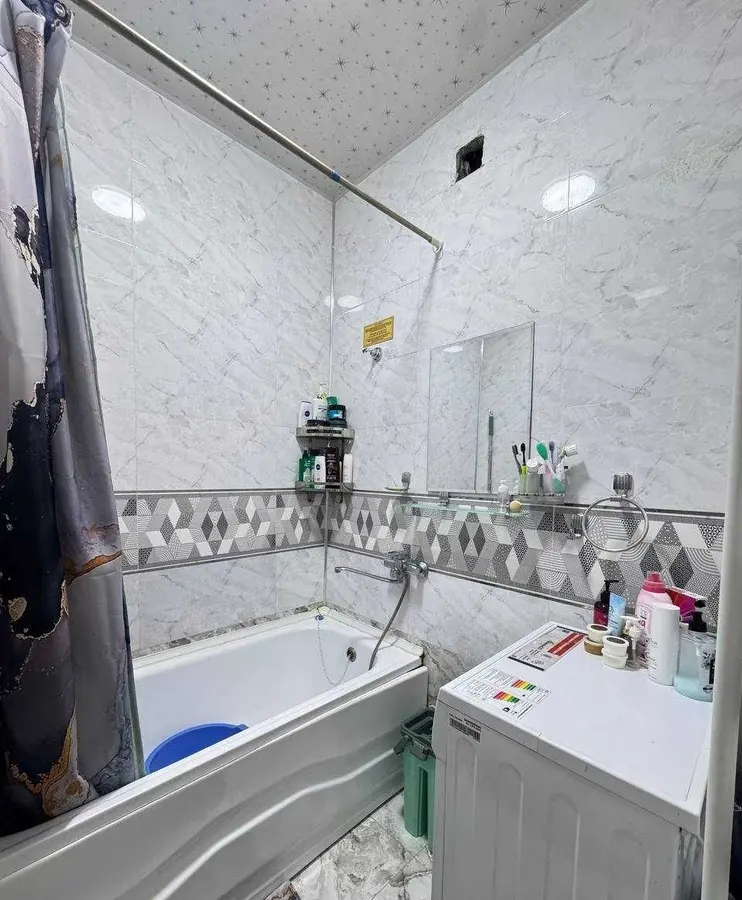 Шикарная квартира, 2 комн., 54 м², 2/4 эт., Чиланзарский, Чиланзар 5 квартал — фото 3